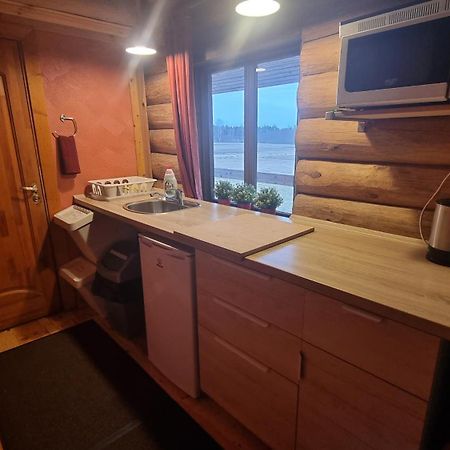 "Ziedkalni" Villa Bīriņi Bagian luar foto