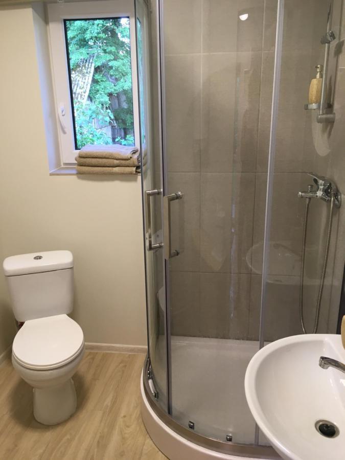 "Ziedkalni" Villa Bīriņi Bagian luar foto